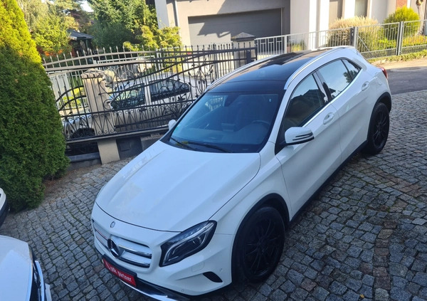 Mercedes-Benz GLA cena 83999 przebieg: 65000, rok produkcji 2016 z Szczebrzeszyn małe 667